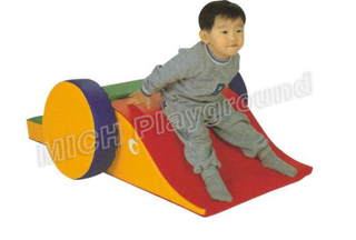 Baby play area 1098F