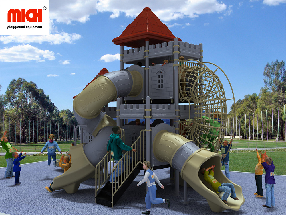 China Medium Daycare Outdoor Playground with Various Slide
